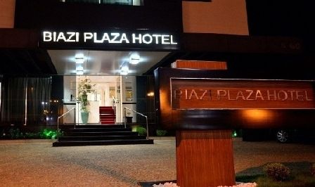 Biazi Plaza Hotel バウル エクステリア 写真